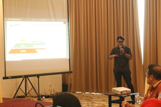 Penyampaian Materi dari Narasumber Aiaz Rajasa SE.Ak MAcc  (Kemen PANRB)