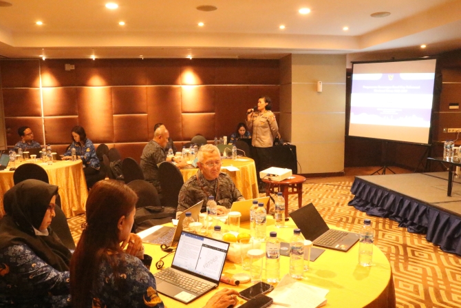 Paparan Materi dari Sekretaris RB Roswita Berliana Siregar S.Si., S.H., M.Ter.AP.